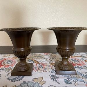Metal urn style planter